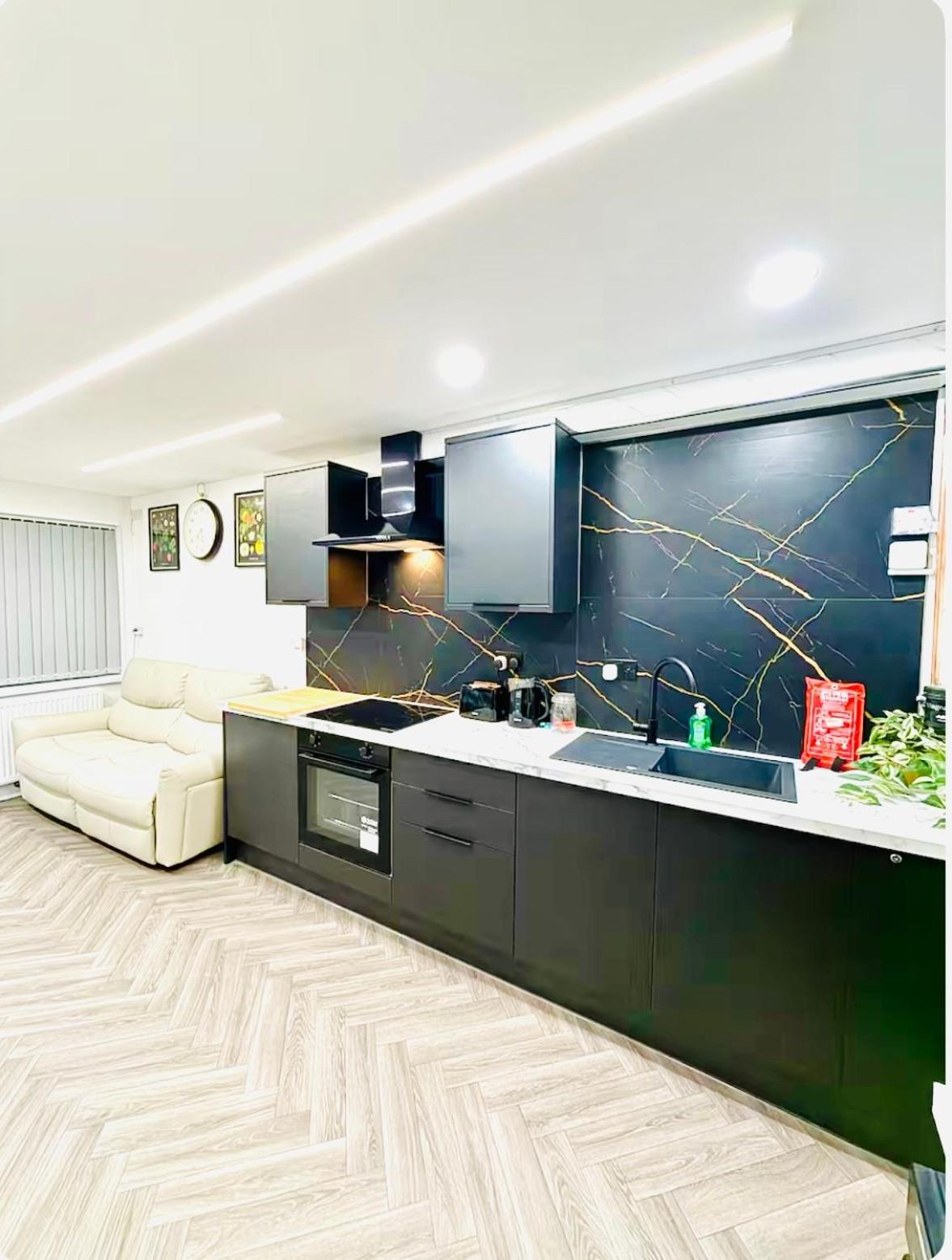 Birmingham City Centre- 9 Bed House With Free Parking Buitenkant foto